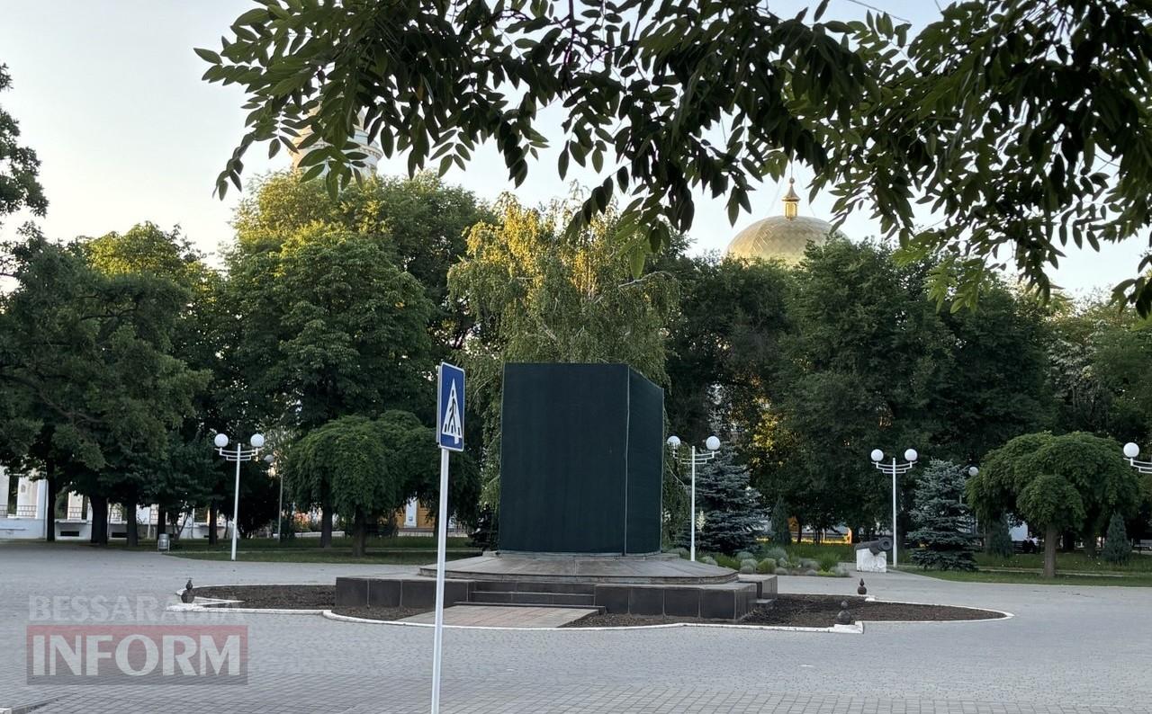 Що ізмаїльці хочуть бачити на місці демонтованого пам’ятника Суворову