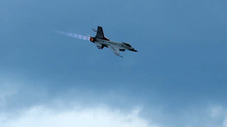 Румунський винищувач F-16 збив ворожий безпілотник над територією країни