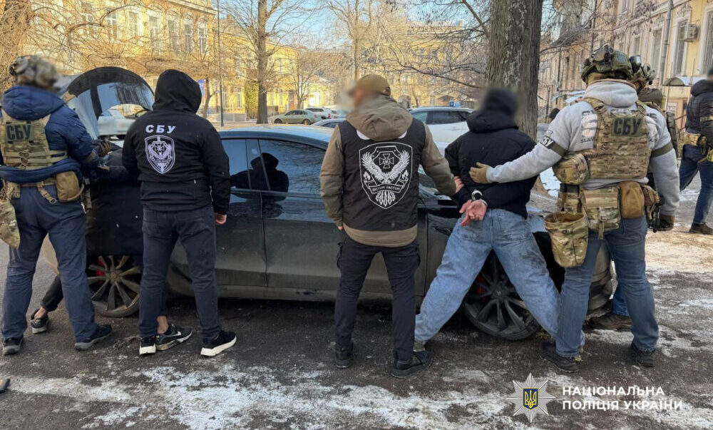 В Одесі судитимуть військового у СЗЧ та його спільників, які вибивали з людей неіснуючі борги