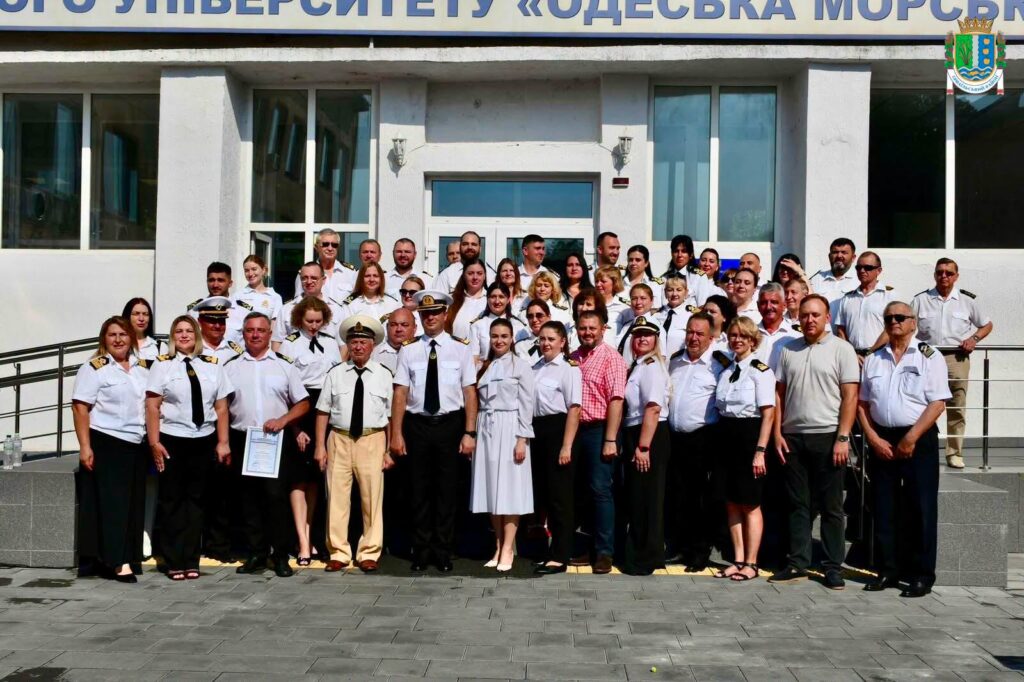 Майбутні моряки Ізмаїла отримали дипломи та офіцерські погони