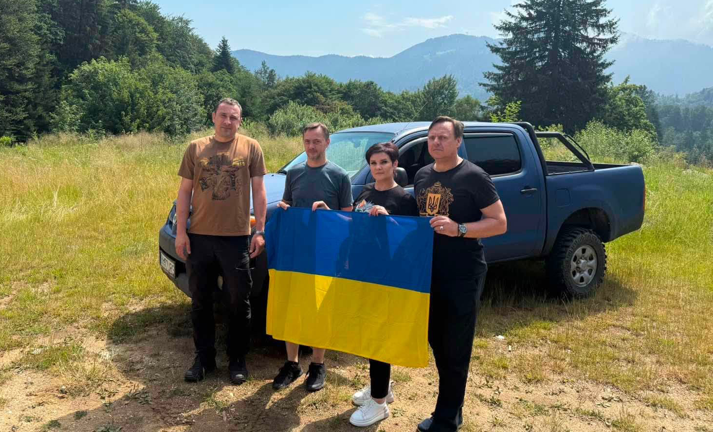Саф’янівська громада придбала чергову автівку для захисників