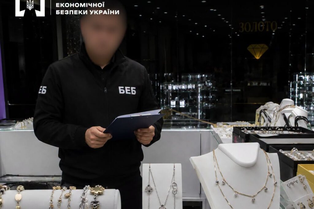 Ювелір з Одеси налагодив продаж підробок світових брендів по всій Україні: збитки сягнули майже 30 мільйонів гривень
