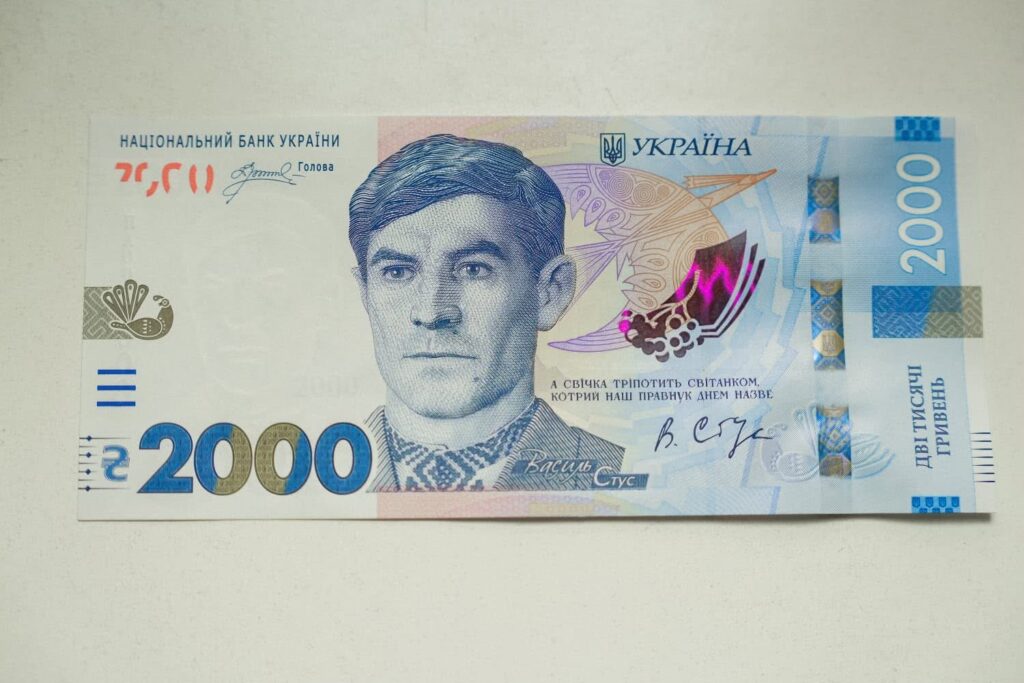 В Україні вводять нову найбільшу банкноту — 2000 гривень із Василем Стусом