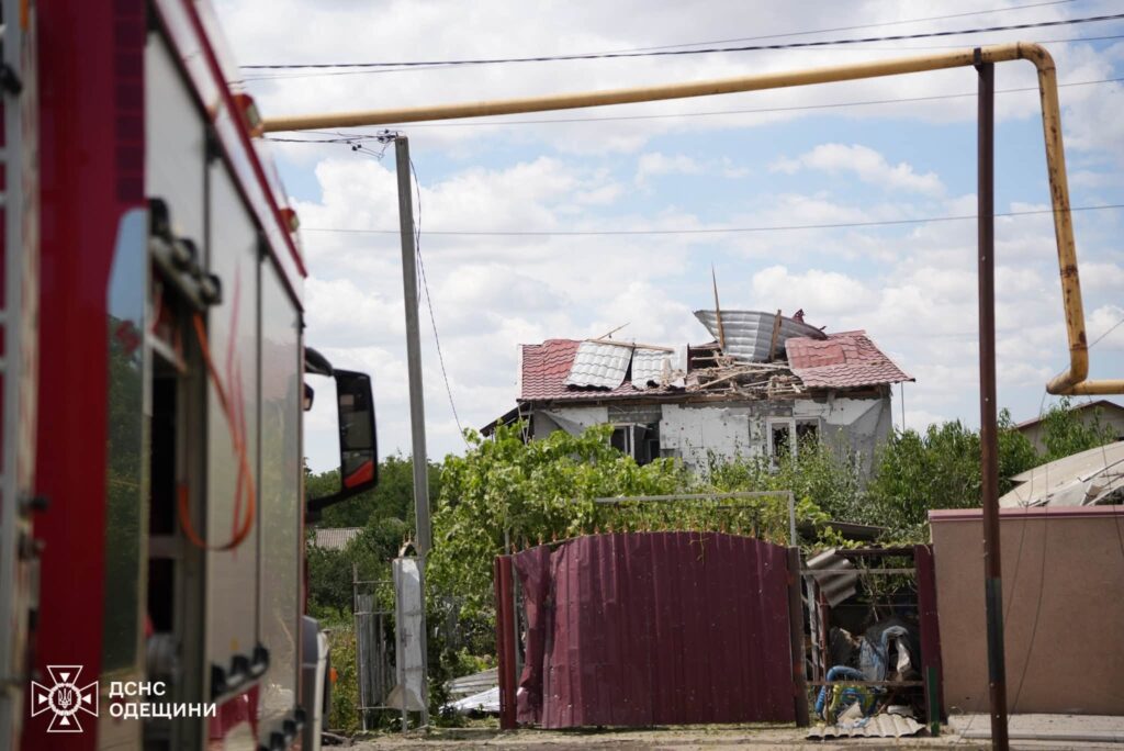 Ракетна атака забрала життя 69-річної жительки Одеського району