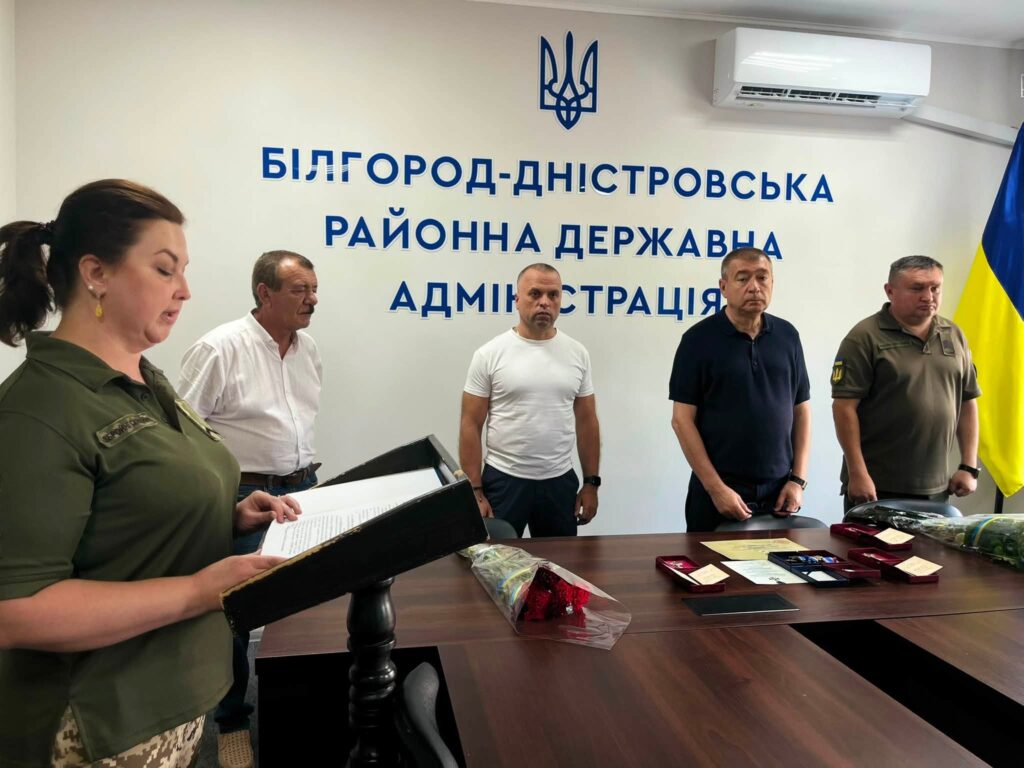 Чотирьох захисників з Білгород-Дністровського району посмертно відзначили державними нагородами