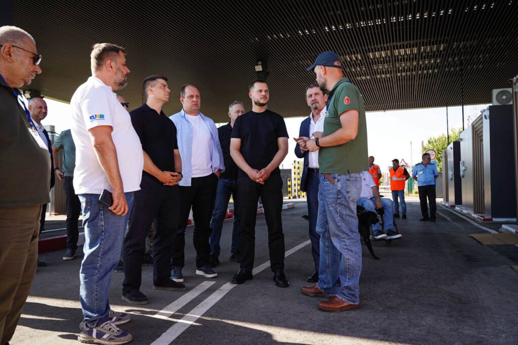 Дунайські порти, дороги та пункти пропуску: міністр відновлення побував у Бессарабії
