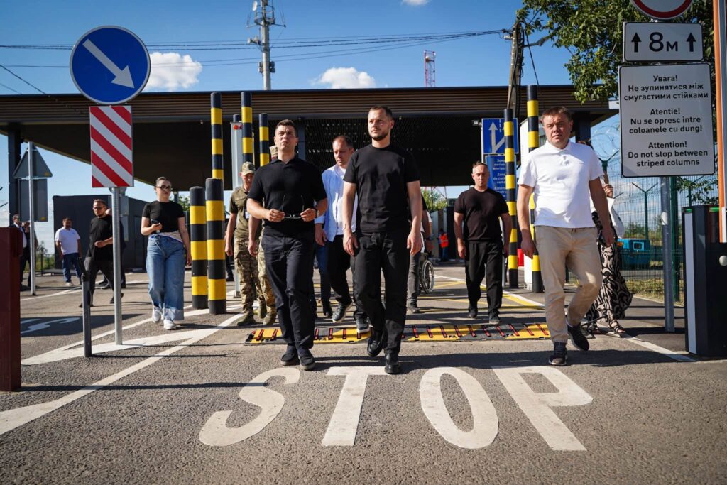 Дунайські порти, дороги та пункти пропуску: міністр відновлення побував у Бессарабії