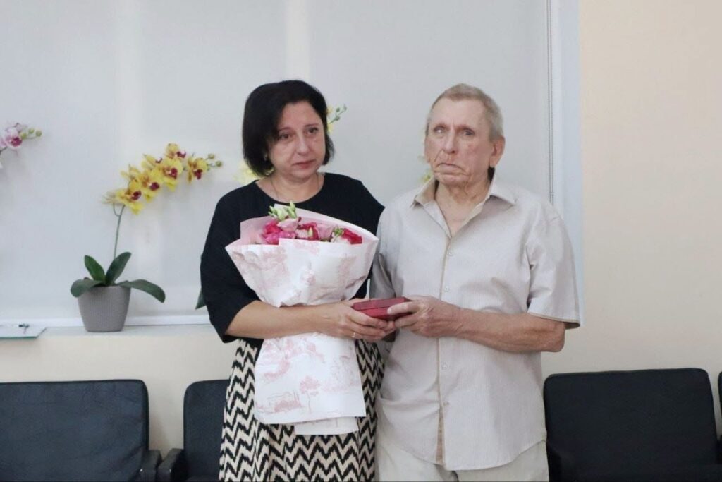 У Рені родині загиблого воїна передали державну нагороду