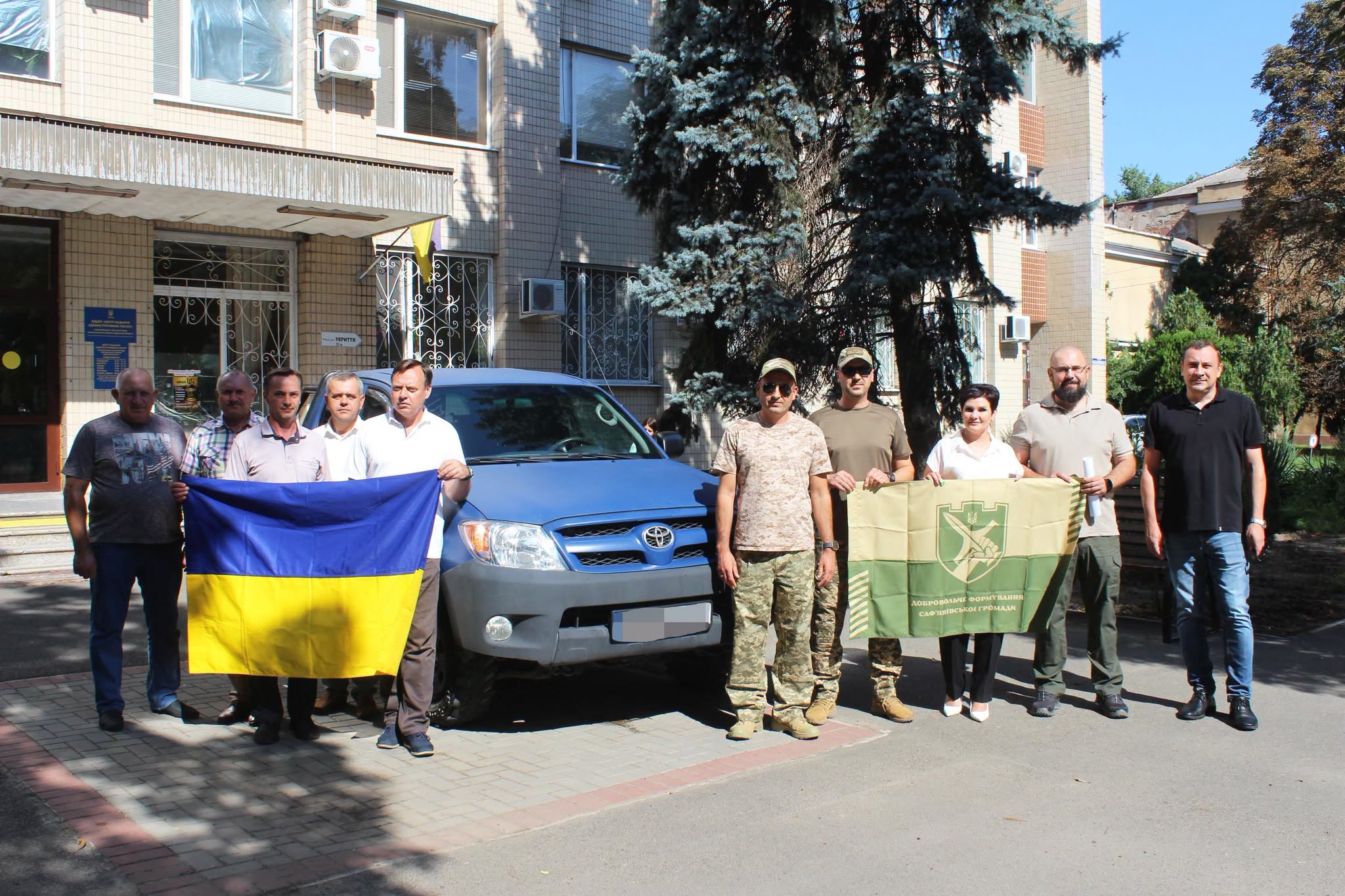 Саф’янівська громада передала автомобіль для потреб Добровольчого формування територіальної громади