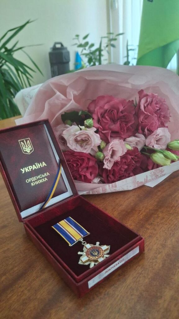 У Рені родині загиблого воїна передали державну нагороду