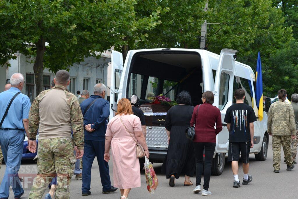 Навіки 44: у Кілії простилися з полеглим понад два роки тому Василем Янковцем