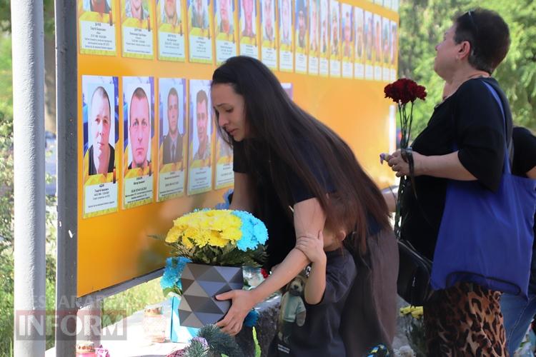 23 удари Дзвону пам’яті: у Болграді вшанували земляків, які загинули в липні різних років у війні з росією