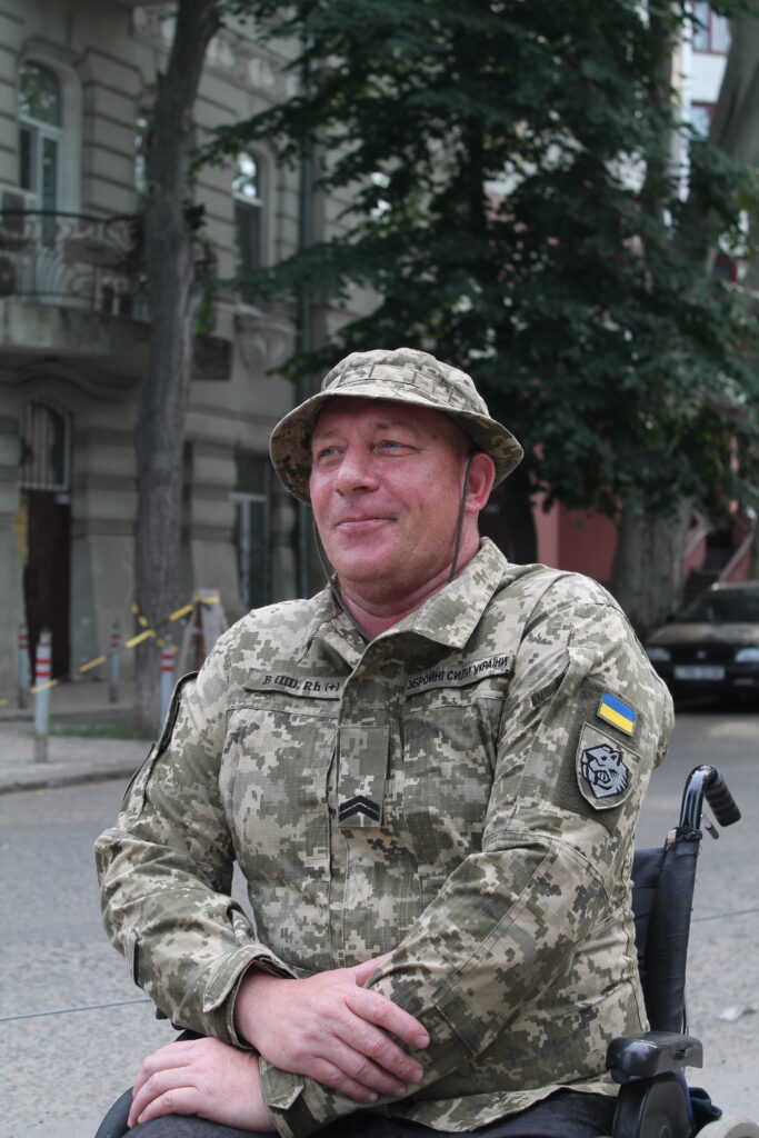 «Відрізайте вже ногу»: сапер з Білгород-Дністровщини, якому Зеленський вручив орден, переніс 34 операції й хоче повернутися на фронт