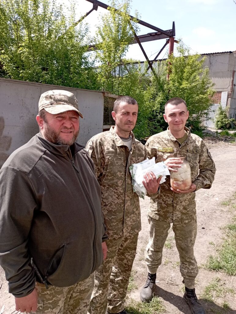 Між рясою та пікселем: історія військового капелана, який очолив першу парафію ПЦУ в Українському Придунав’ї