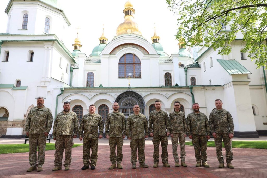 Між рясою та пікселем: історія військового капелана, який очолив першу парафію ПЦУ в Українському Придунав’ї