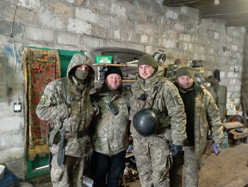 Між рясою та пікселем: історія військового капелана, який очолив першу парафію ПЦУ в Українському Придунав’ї
