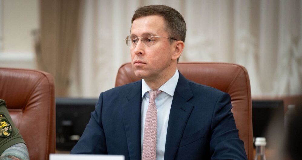 ПДВ в Україні хочуть підняти на 1% — прем’єр пояснив, на що підуть додаткові гроші