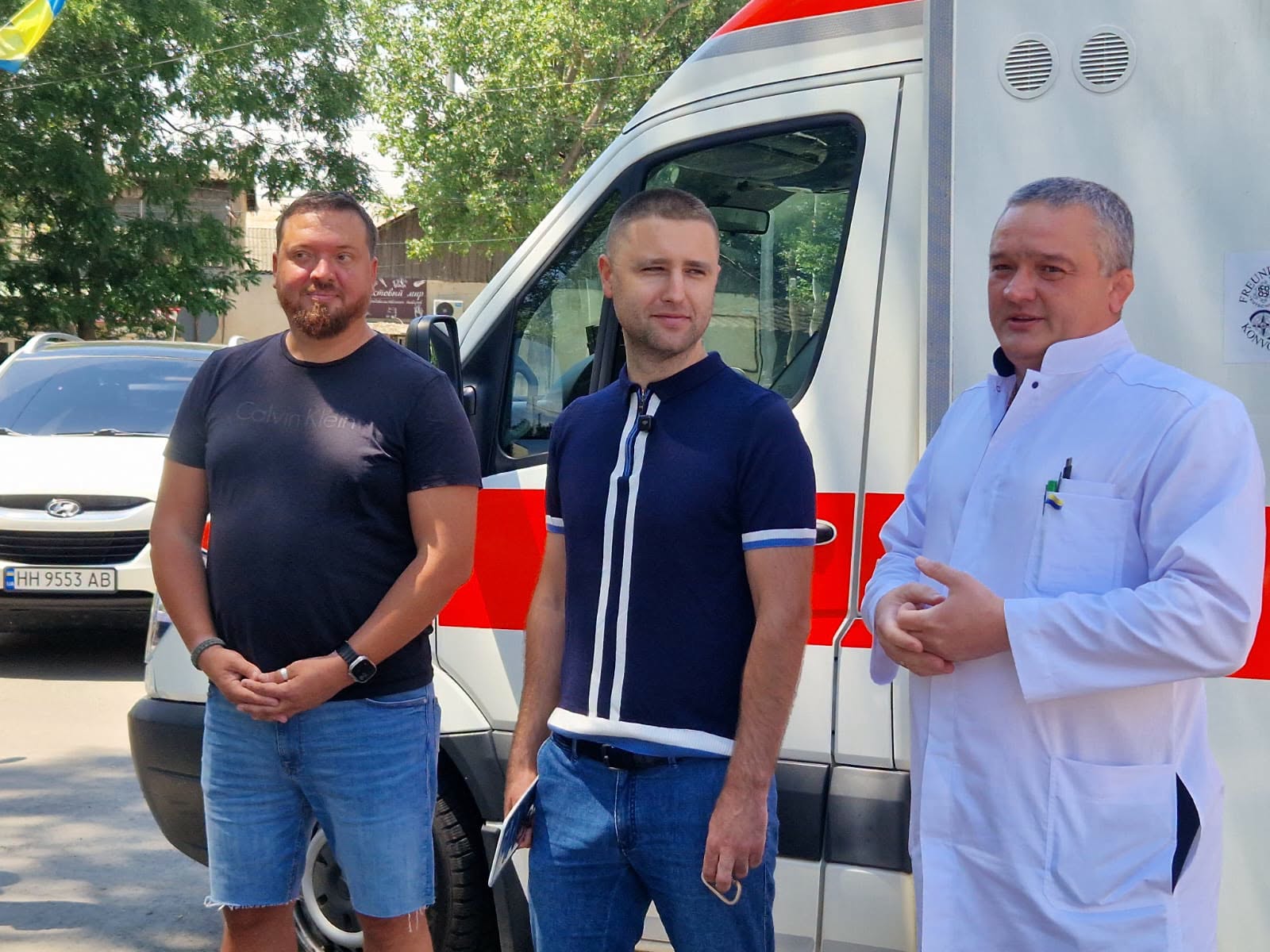 Болградська районна лікарня отримала сучасний реанімобіль із Німеччини