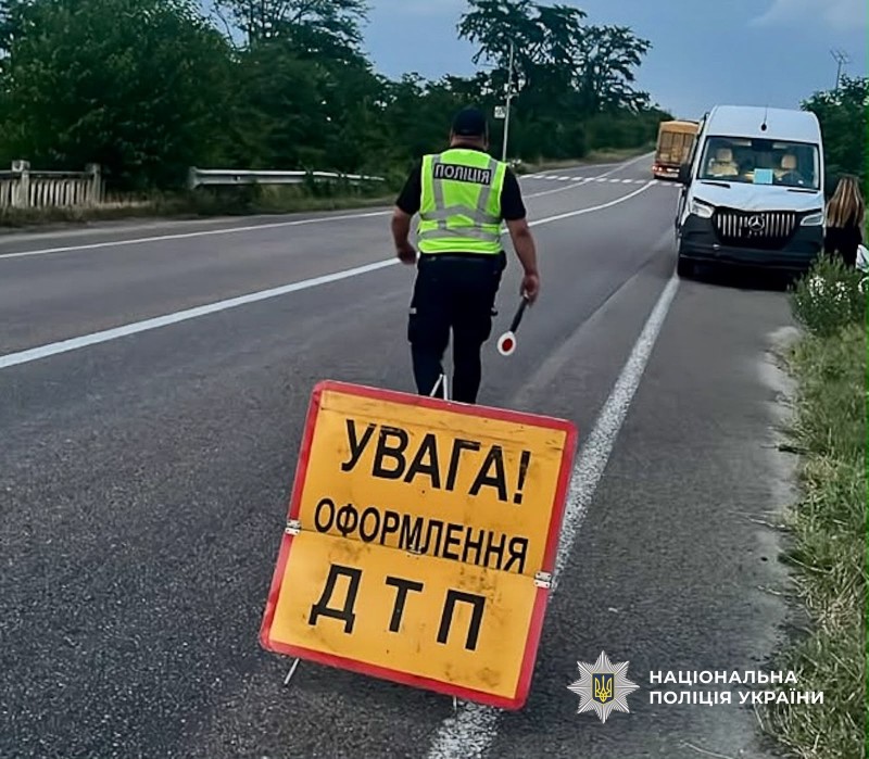 На трасі Одеса-Рені біля села Кілійської громади під колесами мікроавтобуса загинув 13-річний хлопець