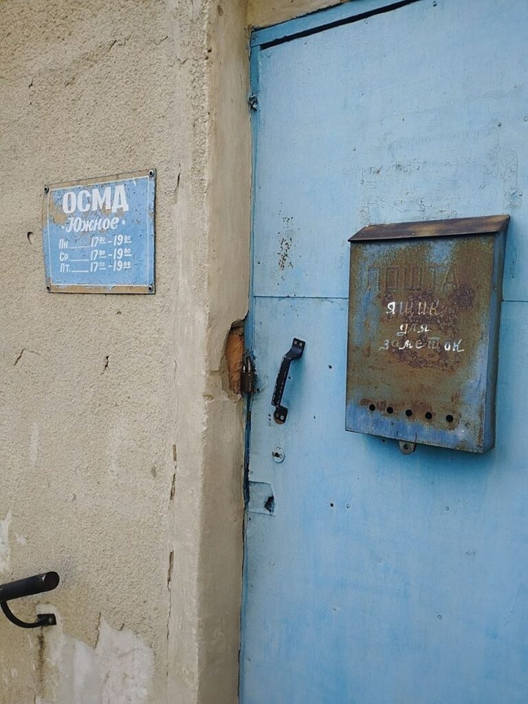 Майже рік пішки на дев'ятий поверх: як мешканці двох багатоповерхівок в Аккермані стали заручниками мільйонного боргу, судів і кримінального провадження