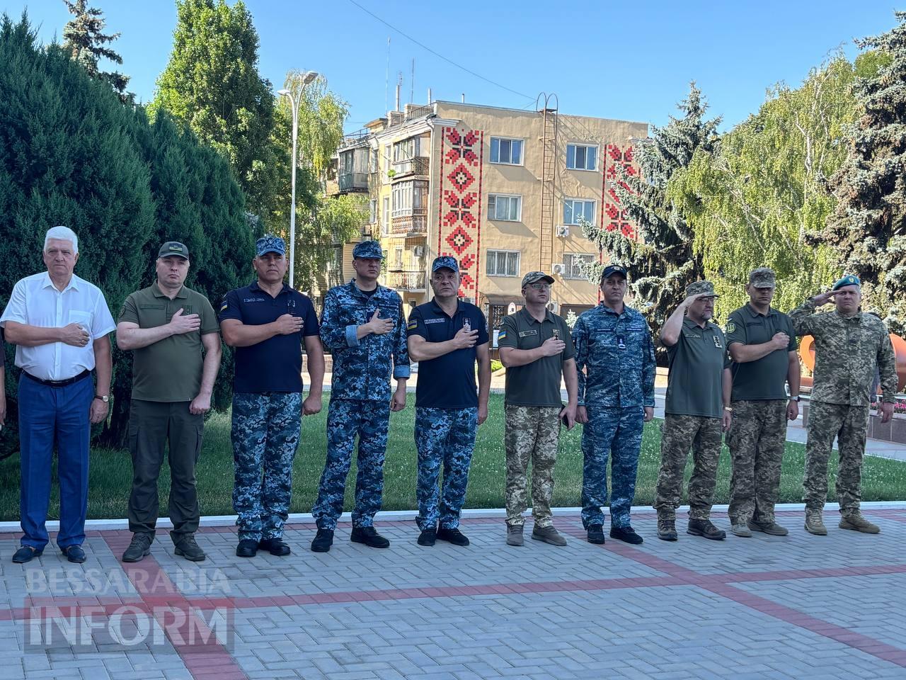 В Ізмаїлі до Дня ВМС урочисто підняли Військово-морський прапор