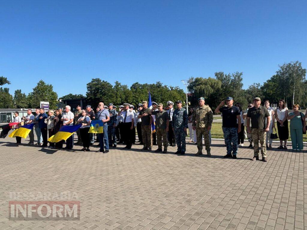 В Ізмаїлі до Дня ВМС урочисто підняли Військово-морський прапор