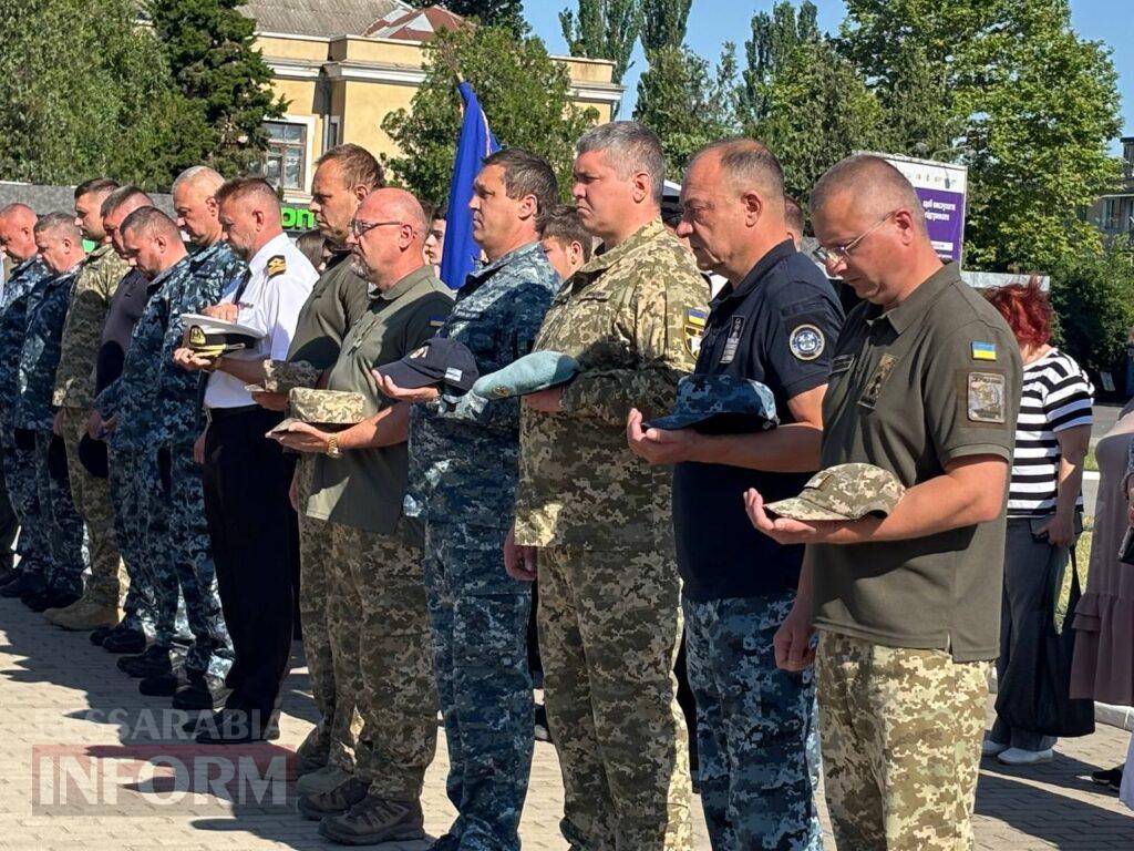В Ізмаїлі до Дня ВМС урочисто підняли Військово-морський прапор