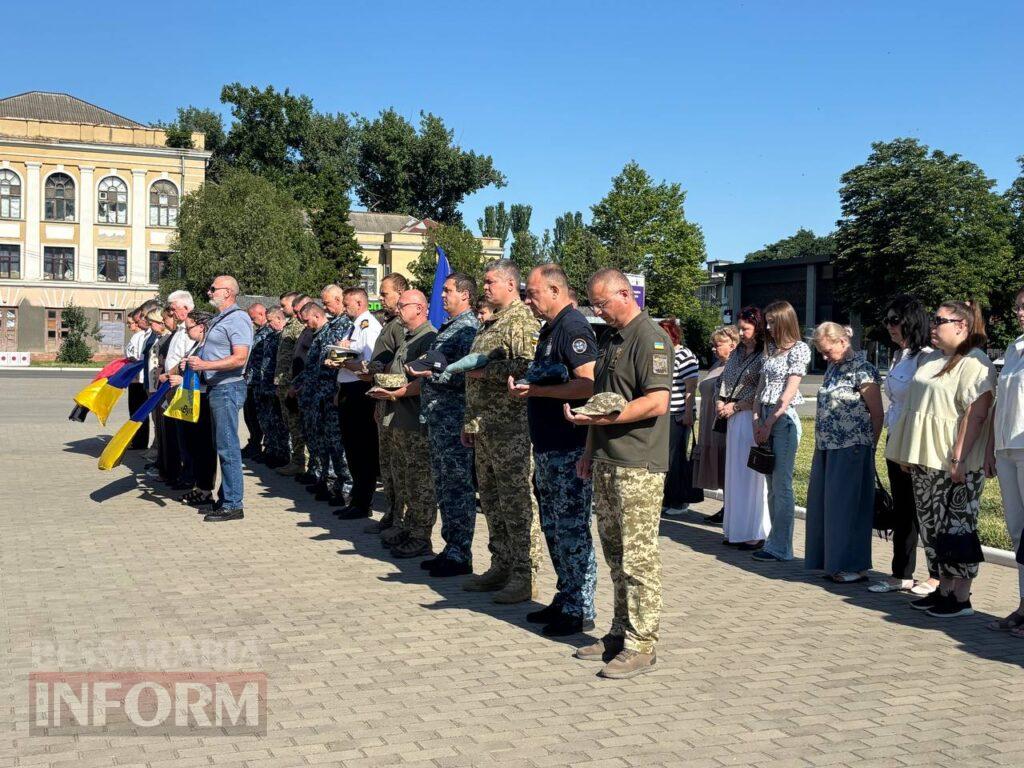 В Ізмаїлі до Дня ВМС урочисто підняли Військово-морський прапор