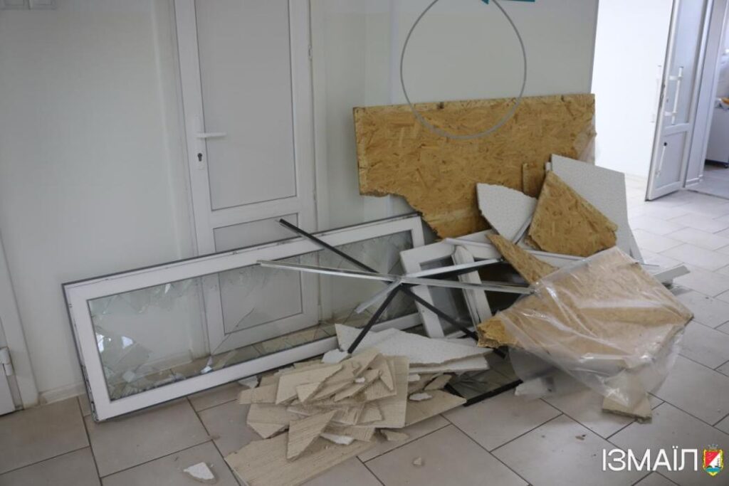 Пекельна ніч для Ізмаїла: під час нічної атаки суттєво пошкоджено житловий сектор та соціальні об’єкти