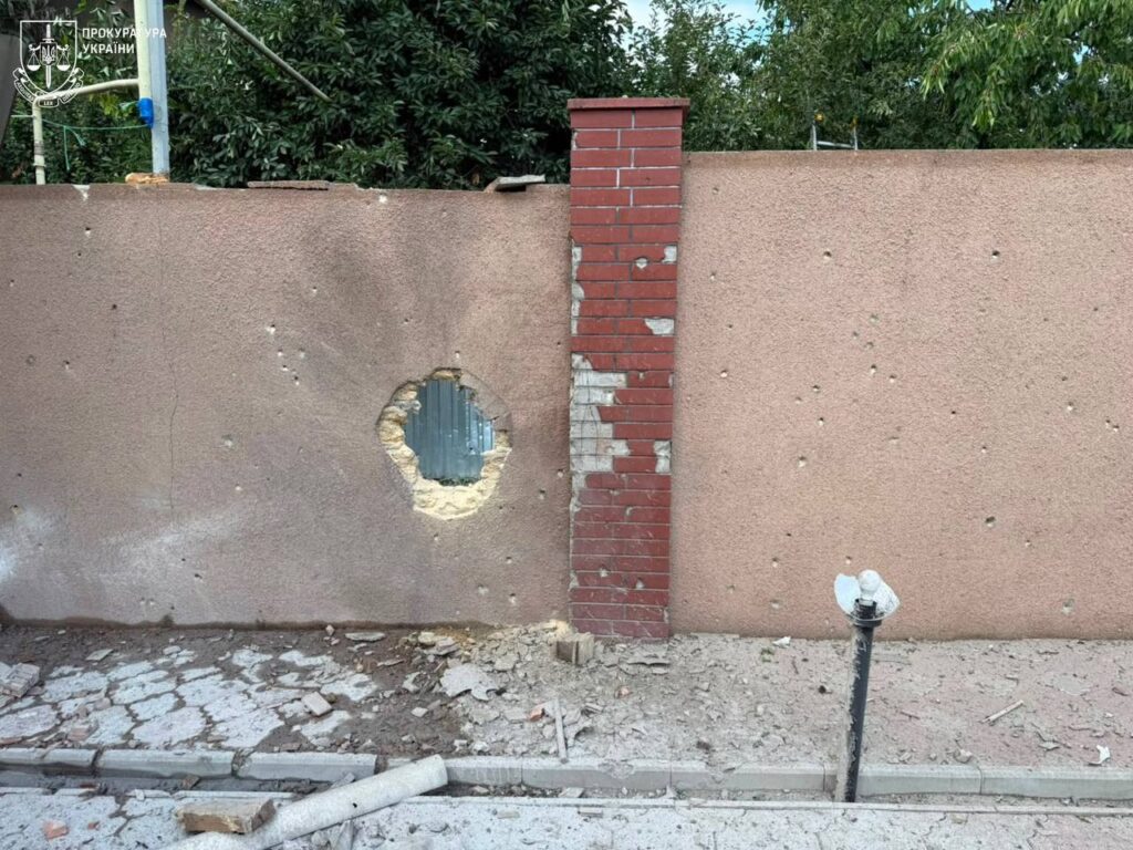 Ракетна атака забрала життя 69-річної жительки Одеського району