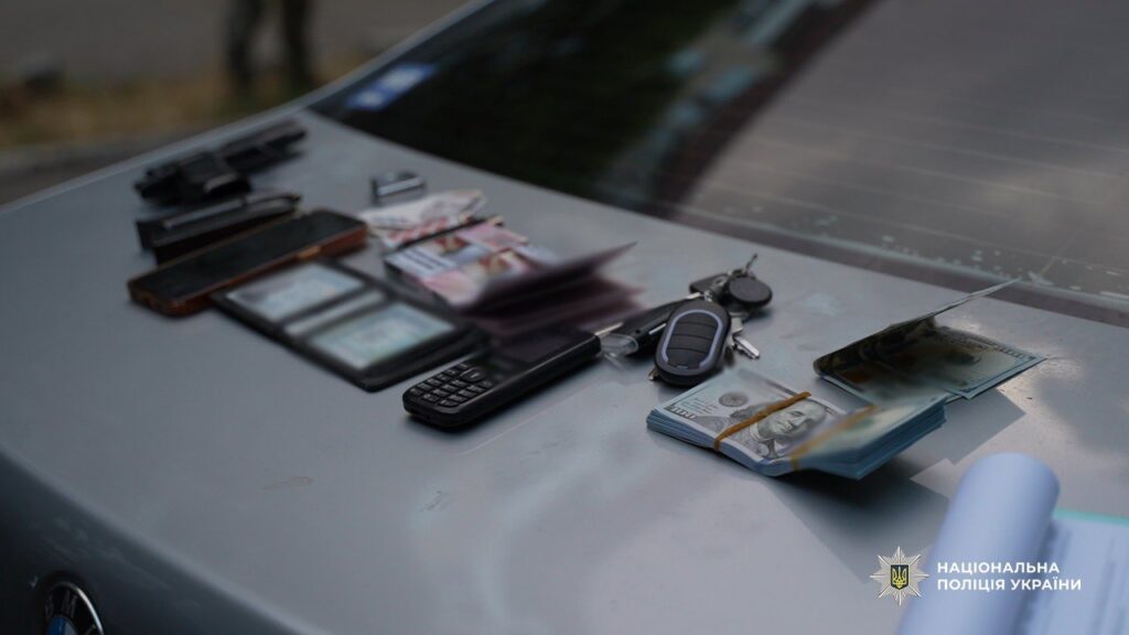 Командир взводу на Одещині за п’ять тисяч доларів обіцяв “вирішити питання” з ТЦК