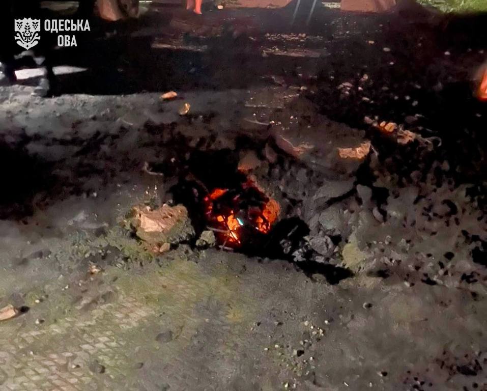 Внаслідок комбінованої атаки по Одещині постраждали жінка з маленькою дитиною