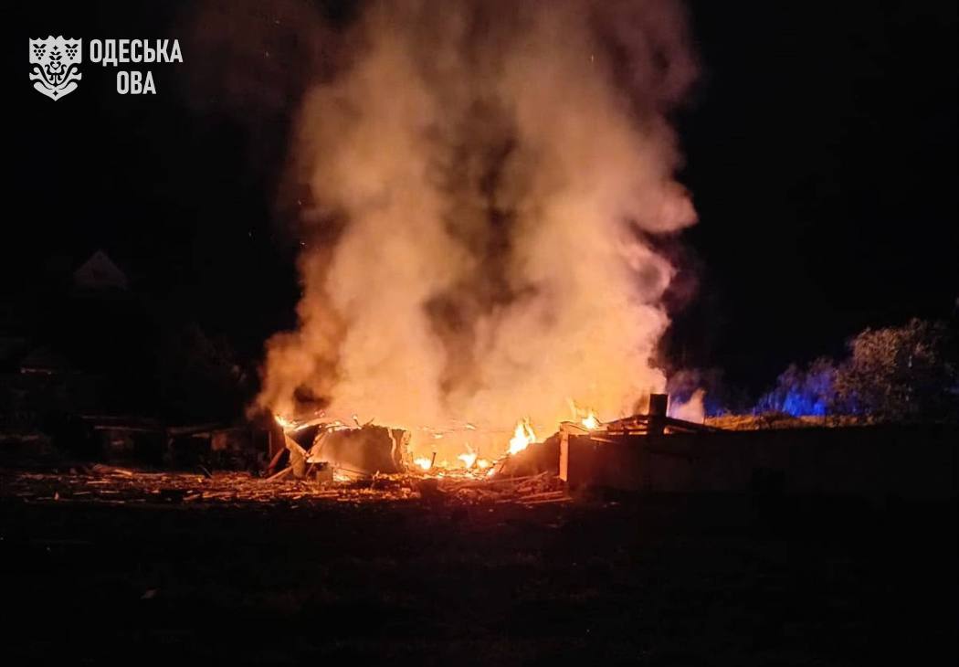 Внаслідок комбінованої атаки по Одещині постраждали жінка з маленькою дитиною