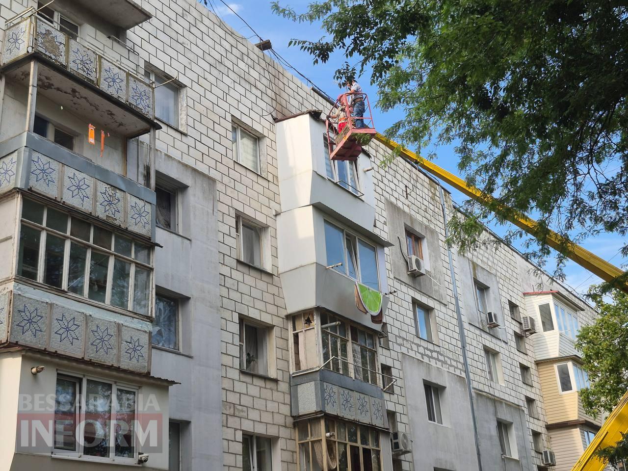 В Ізмаїлі ворожий шахед влучив у дитячу кімнату п’ятиповерхівки: що врятувало родину