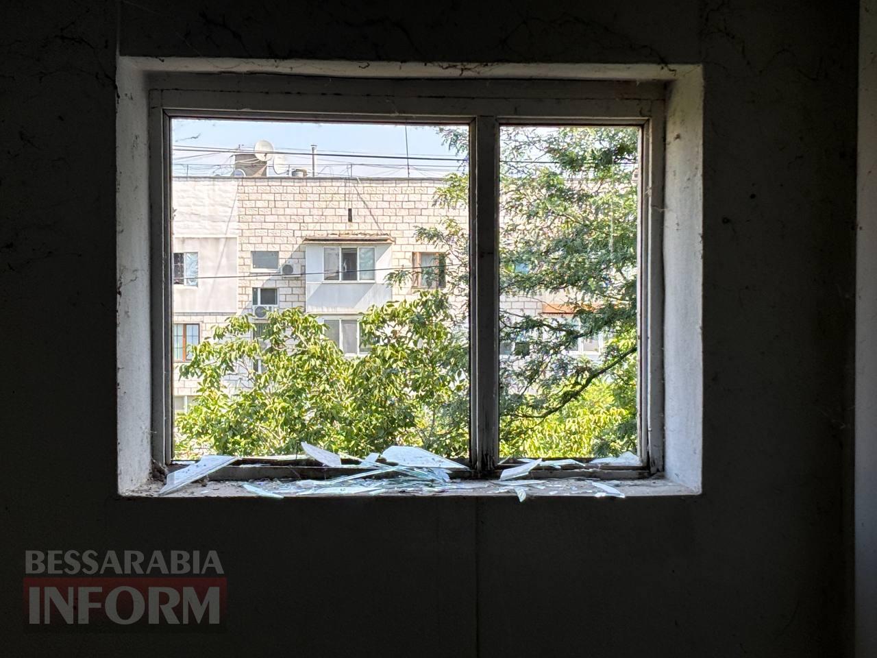 В Ізмаїлі ворожий шахед влучив у дитячу кімнату п’ятиповерхівки: що врятувало родину