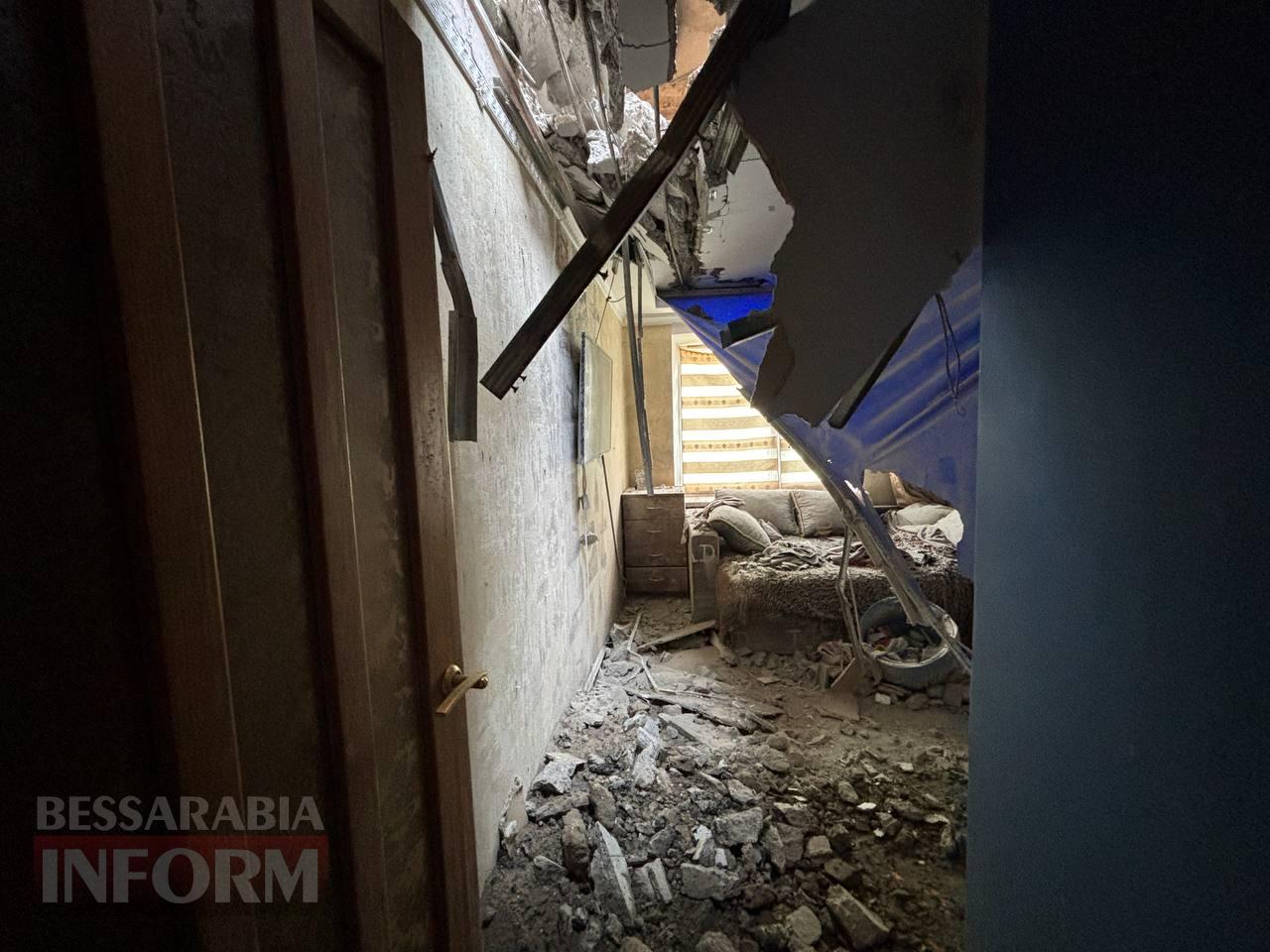 В Ізмаїлі ворожий шахед влучив у дитячу кімнату п’ятиповерхівки: що врятувало родину