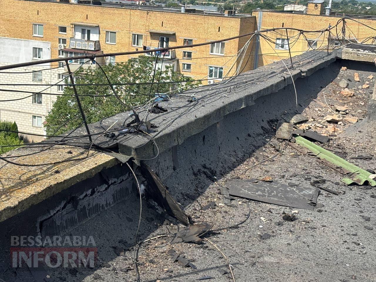 В Ізмаїлі ворожий шахед влучив у дитячу кімнату п’ятиповерхівки: що врятувало родину