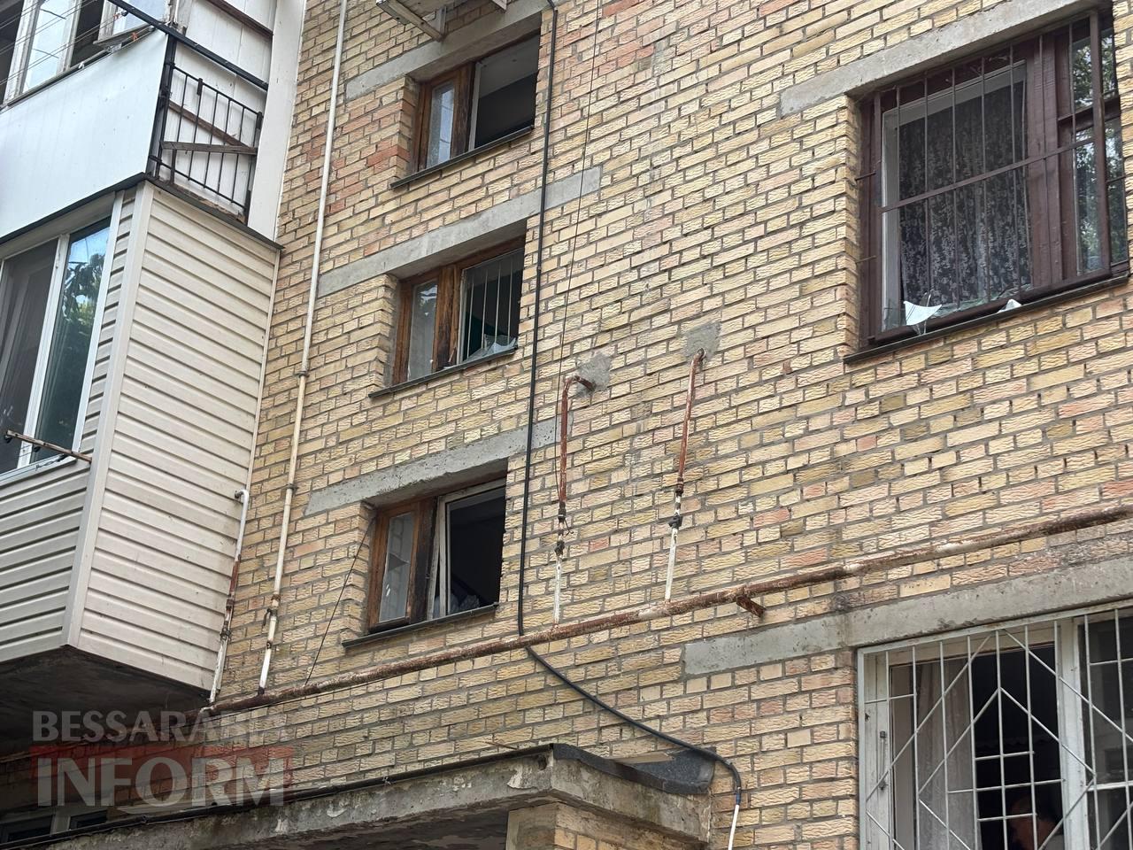 В Ізмаїлі ворожий шахед влучив у дитячу кімнату п’ятиповерхівки: що врятувало родину
