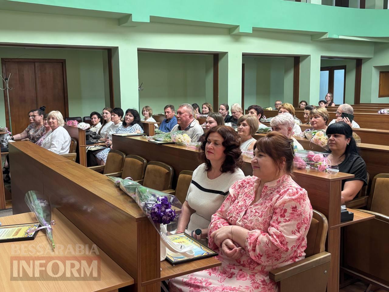 В Ізмаїлі нагородили найкращих медичних працівників на честь професійного свята