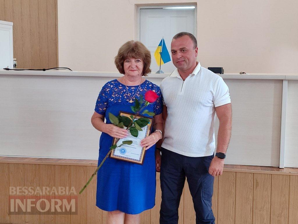 В Аккермані медиків привітали нагородами, квітами, піснями та святковими короваями