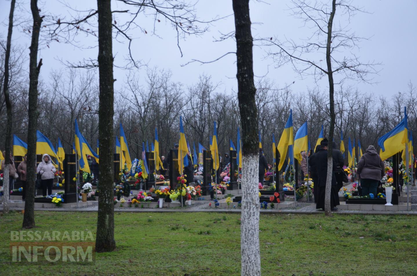 Ізмаїльська міськрада вимагає від Одеської ОВА повернути 114 гектарів землі для розширення міського кладовища