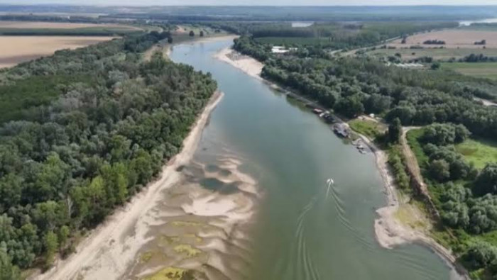 Низький рівень води в Дунаї досяг історично критичного рівня