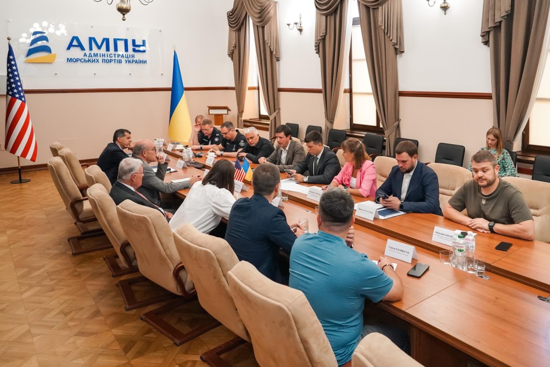 Колишній спецпредставник Трампа з питань України Кіт Келлог відвідав Одеський порт