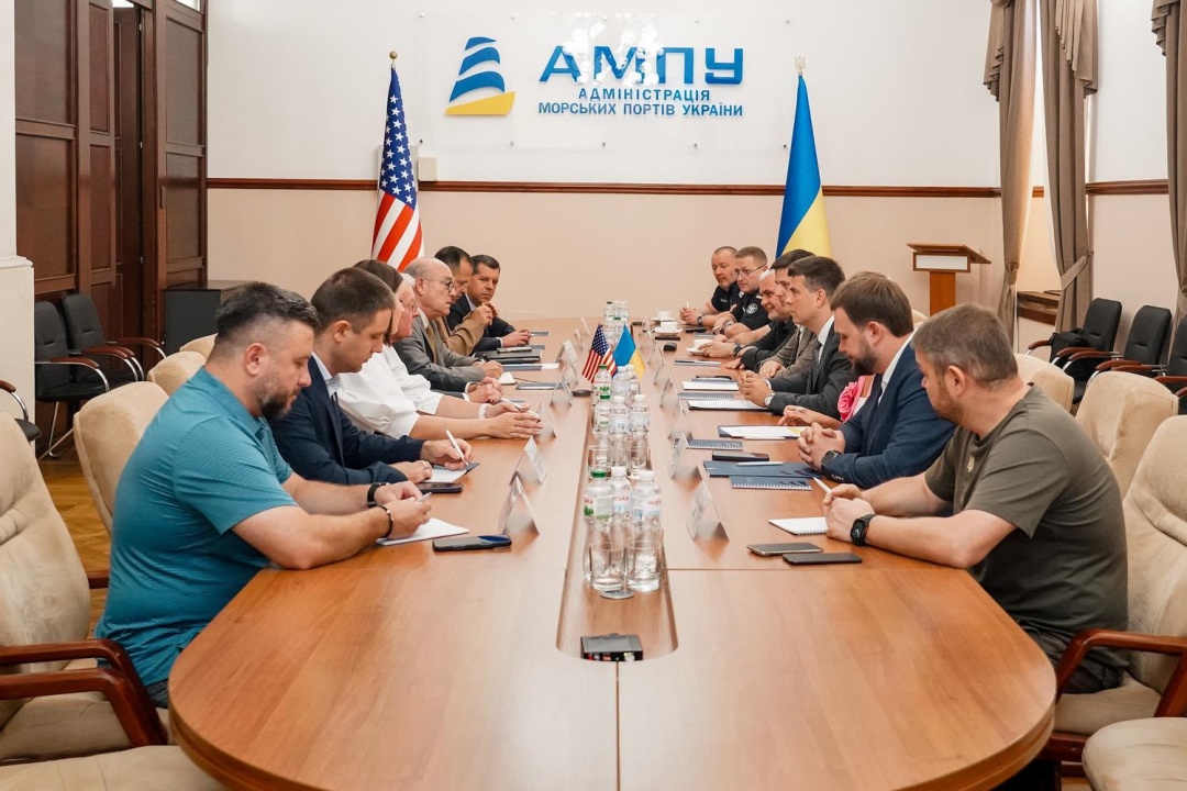 Колишній спецпредставник Трампа з питань України Кіт Келлог відвідав Одеський порт