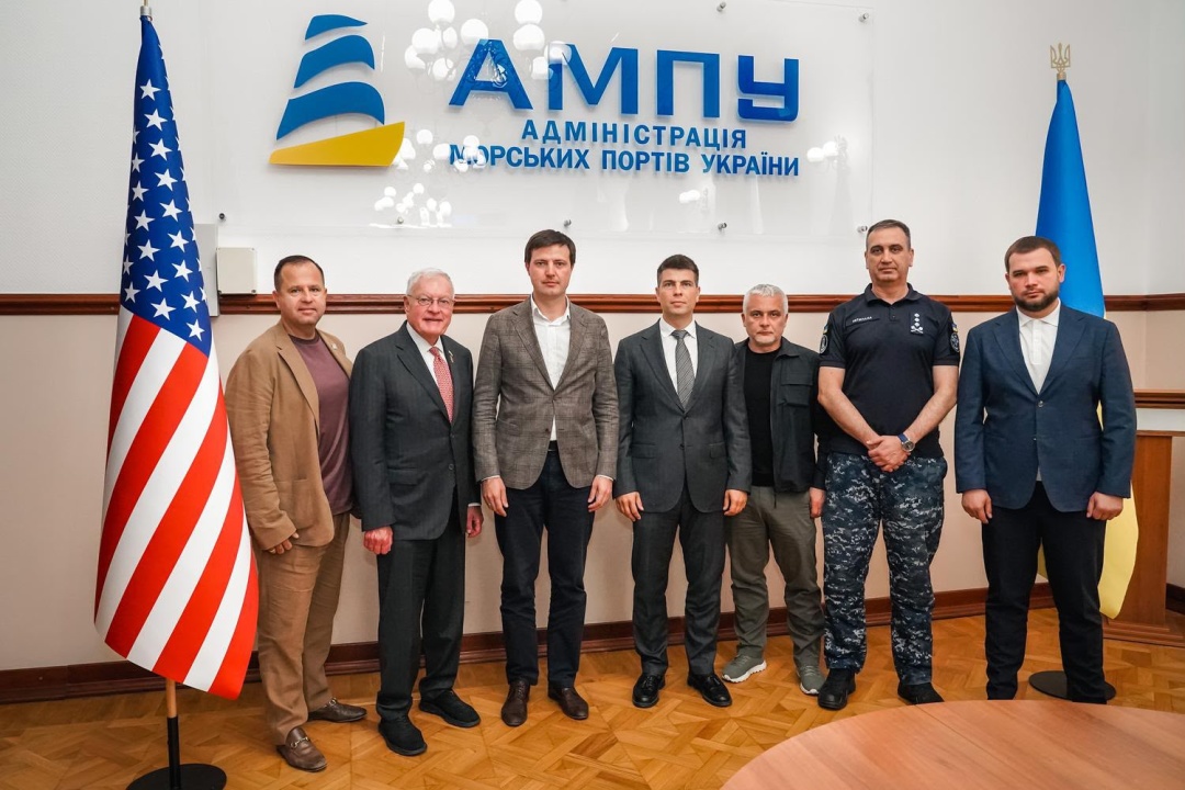 Колишній спецпредставник Трампа з питань України Кіт Келлог відвідав Одеський порт