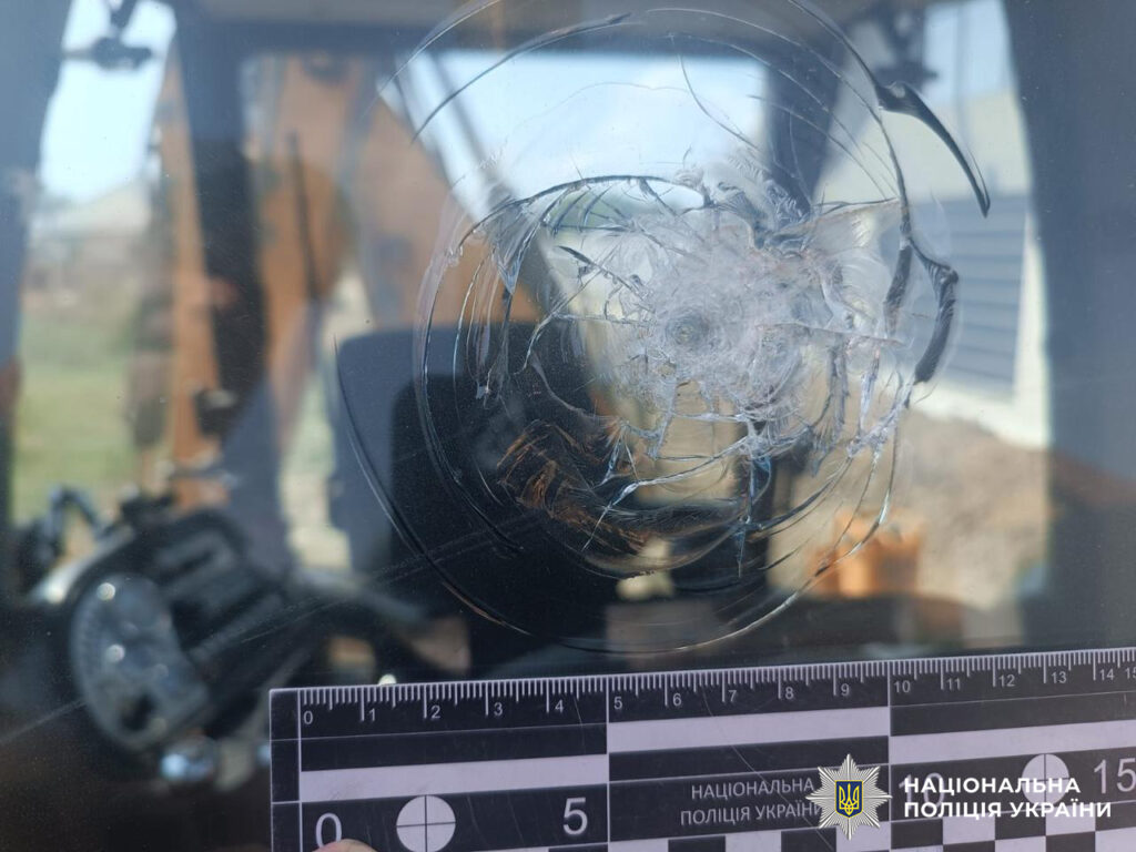 В Ізмаїлі ймовірно нетверезий чоловік відкрив вогонь по екскаватору