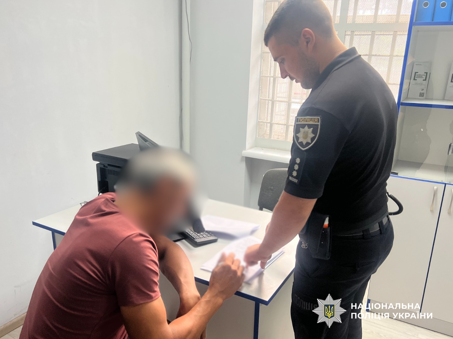 На Одещині судитимуть домашнього тирана, який погрожував поліцейським муляжем гранати
