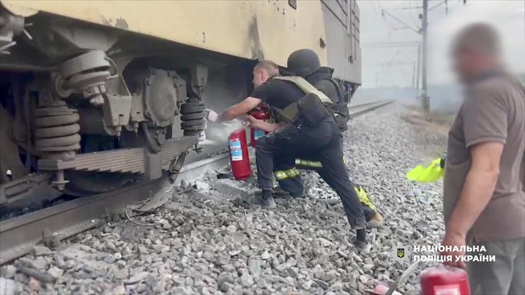 Ворог повторно атакував потяг на Одещині під час евакуації майже 600 пасажирів