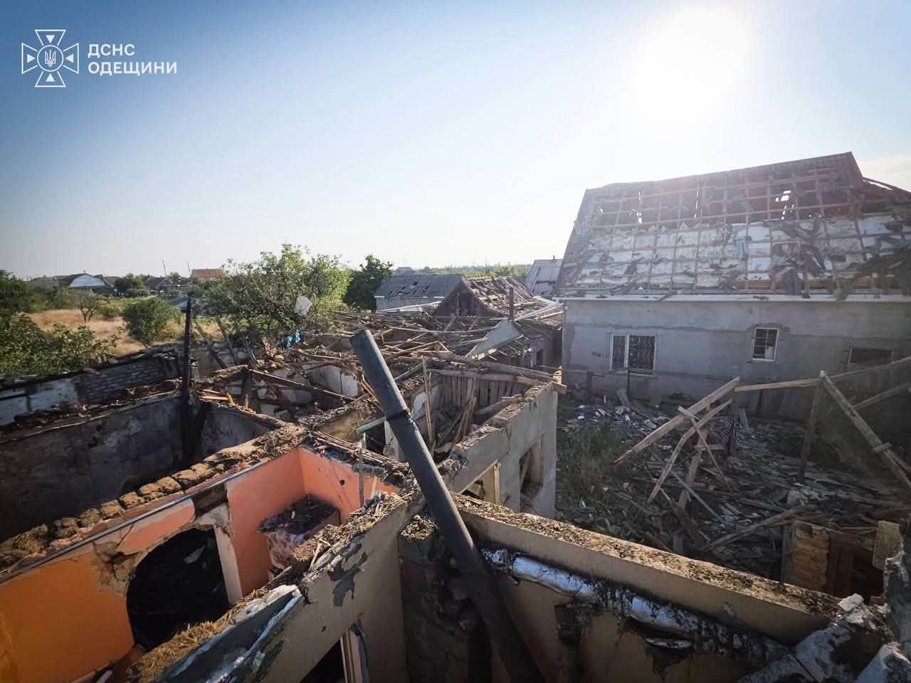 Нічний удар по Білгород-Дністровському: зруйновано будинки, є поранені