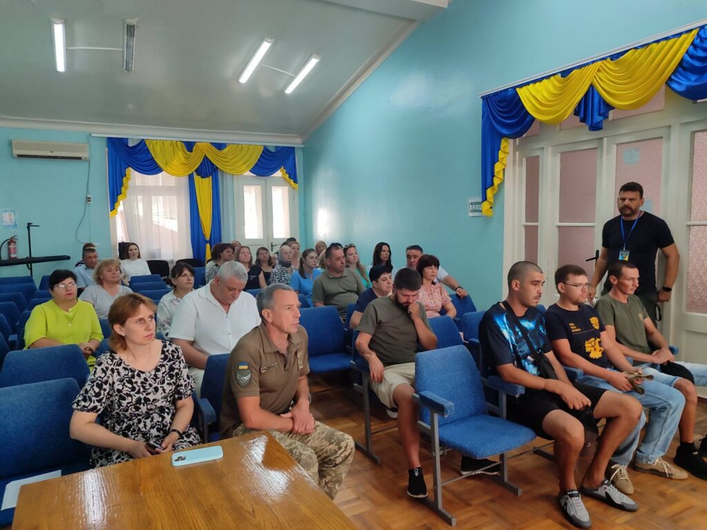 Двом захисникам з Кілійської громади вручили відзнаки Міноборони та Головнокомандувача ЗСУ